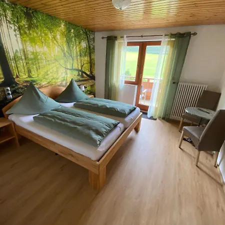 Altvogtshof 3*
