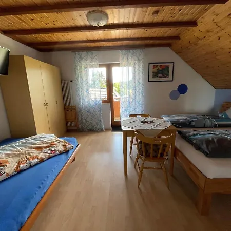 بيت ضيافة Altvogtshof 3*